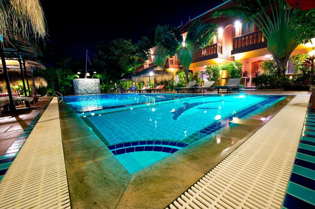 Delux Villa​ Hotel
