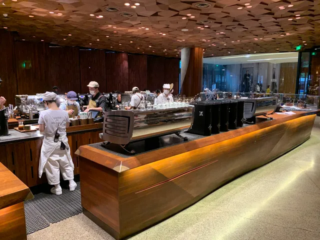 星巴克南京西路店