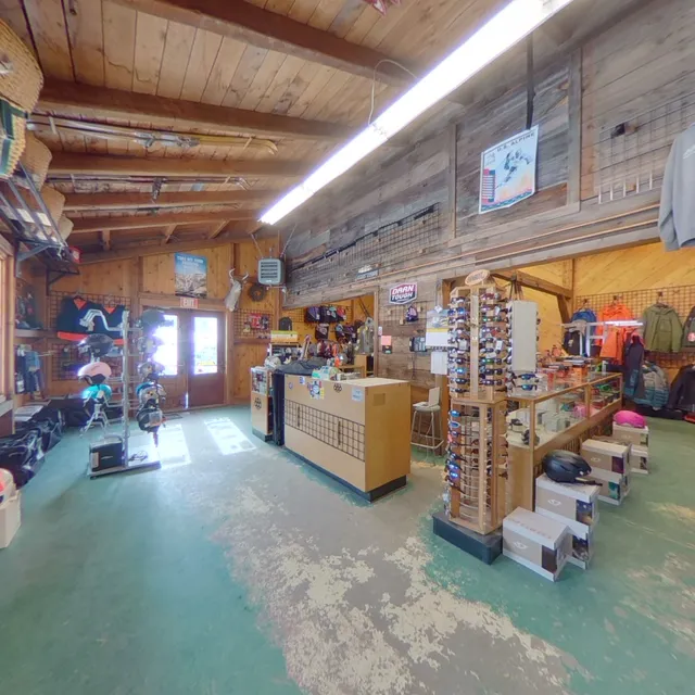 Cunningham's Ski Barn - Gore Mtn. / North Creek