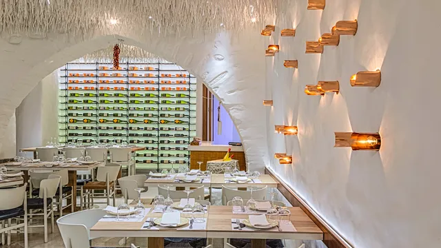 Ousyra Cycladic Restaurant