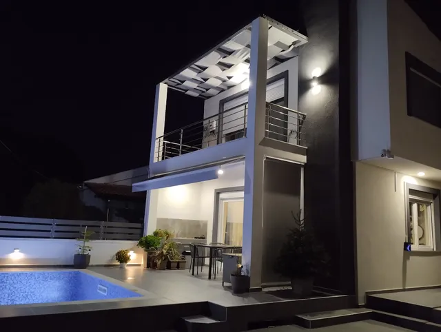 Luxury Villa Victoria