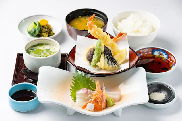 レストランソリスタ