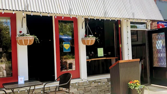 Tessie's Bar & Kitchen