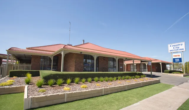 Country City Motor Inn