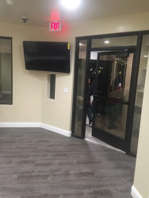 Glory Inn And Suites