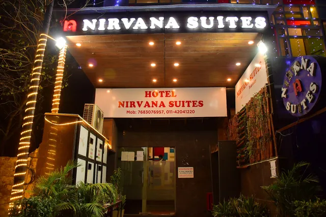Hotel Nirvana Suites