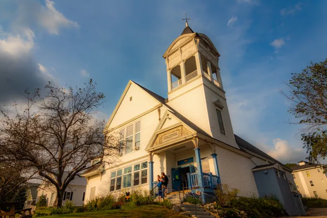 Tapply-Thompson Community Center