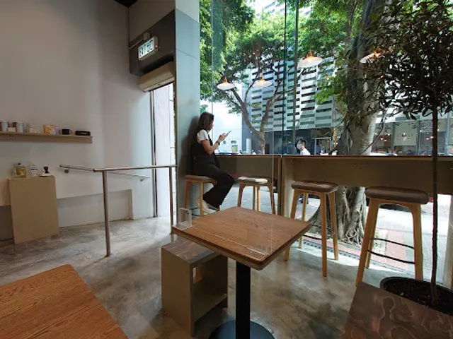 ARTISTA PERFETTO (Kowloon Bay)