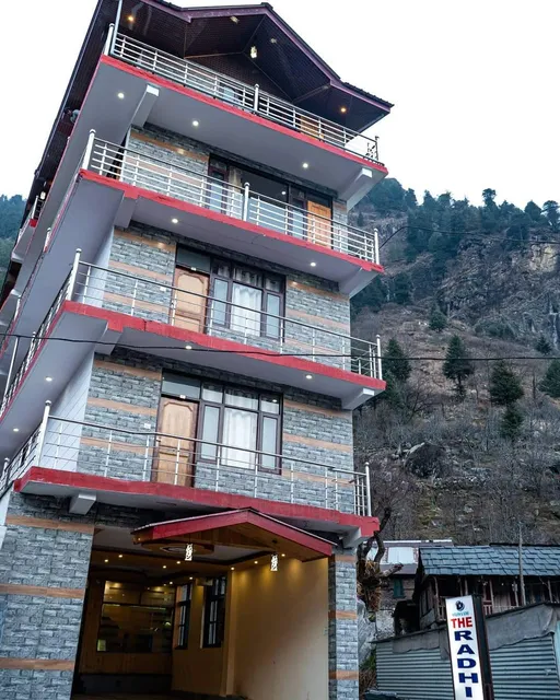 HOTEL RADHIKA
