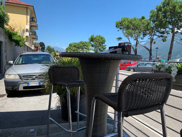 Onnolulu Oliveto Lario