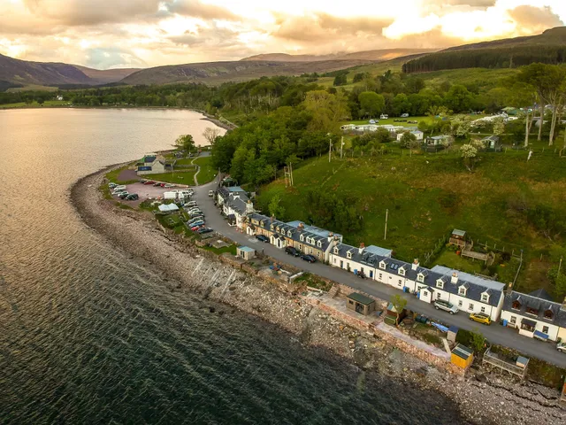 Applecross B&B and Luxury Cabins