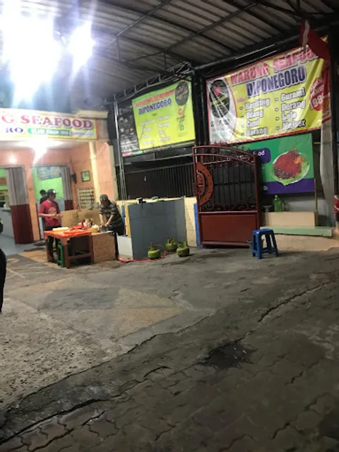 Warung Sea Food Diponegoro (Since 1989) (Pindahan Dari Pojok’an Stasiun Sidoarjo)