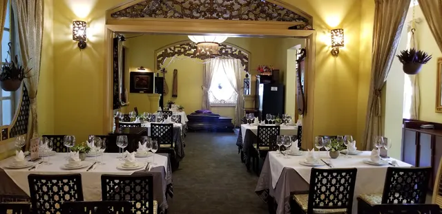 Nhà Hàng Nam Phương - Hà Nội