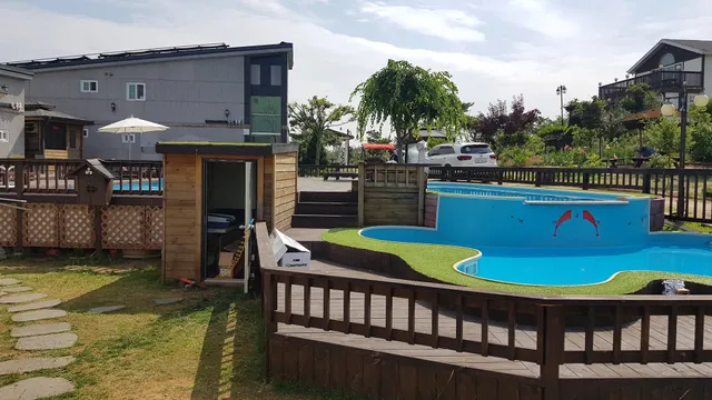 Nium Cotton Tree Bed and Breakfast