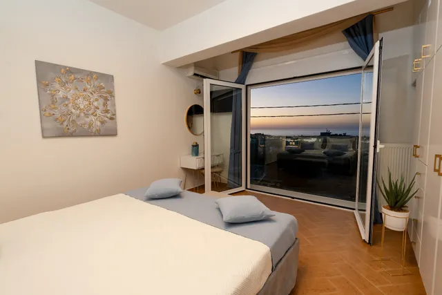 VDG Luxury Seafront Residence