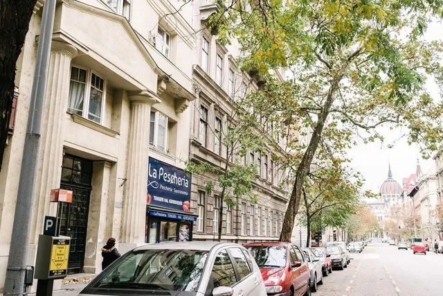 Residence Parliament