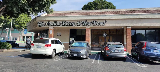 Greenleaf Village Shopping Center