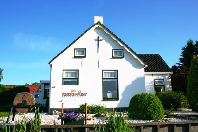 Camperplaatsen & Bed and Breakfast Het Knooppunt