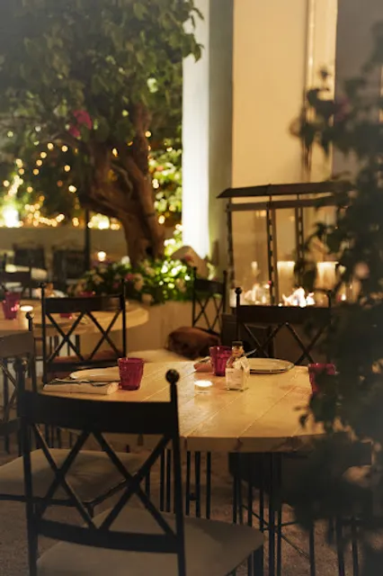 11:11 Société | Mexican & Mid East Restaurant in Marbella