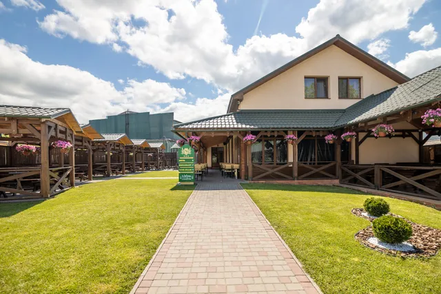 Praktik Hotel & Restaurant