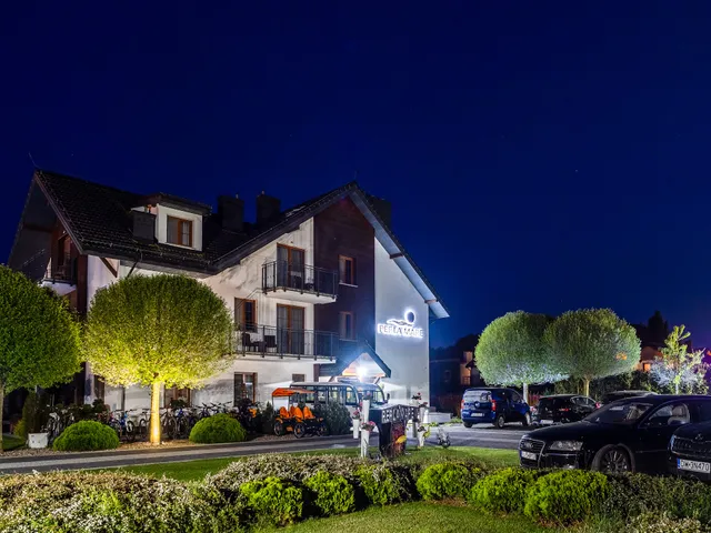 Perla Mare Aparthotel.Nocleg w hotelu z basenem i jacuzzi w Krynicy Morskiej