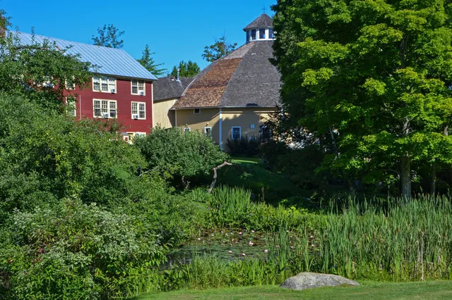 The Inn at the Round Barn Farm