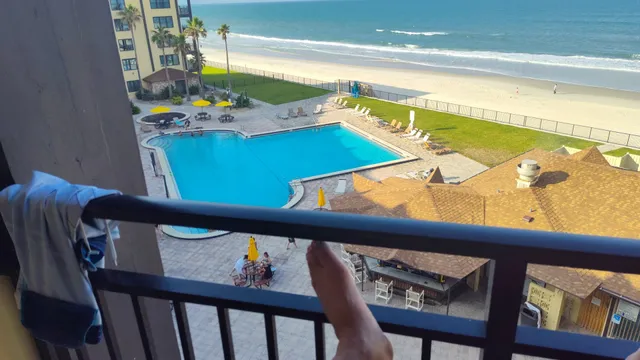 Vacation-Daytona @Hawaiian Inn Resort