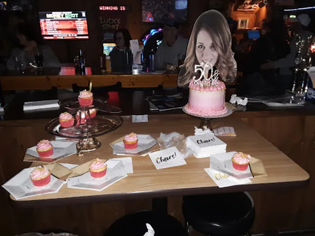 RJ's Sports Bar & Grill