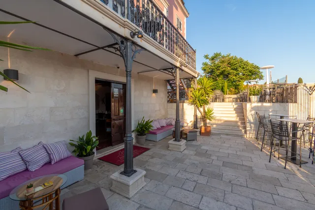 B&B Heritage Villa Apolon