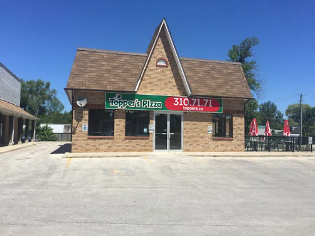 Topper's Pizza — Collingwood