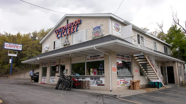 Cottonwood Hockey Shop