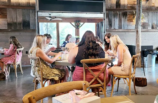 Coco's Cafe and Wine Bar