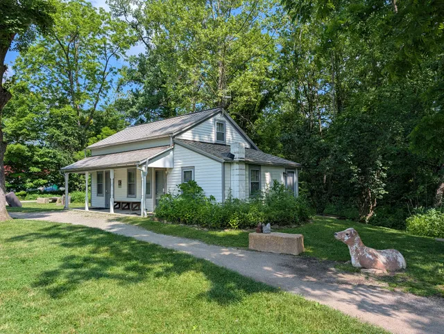 Hunt Farm Visitor Information Center