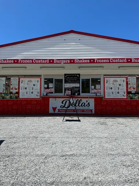 Della's Ice Cream