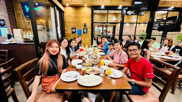 Gerry's SM City Lucena (Gerry's Grill)