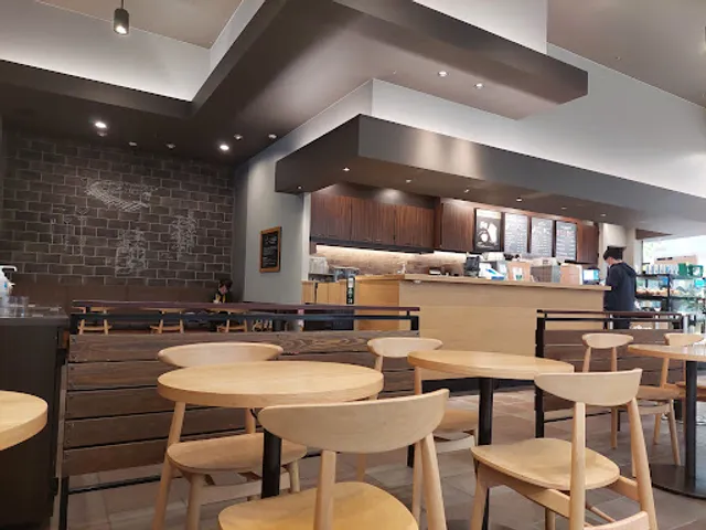 Starbucks Coffee - Aeon Mall Kumamoto