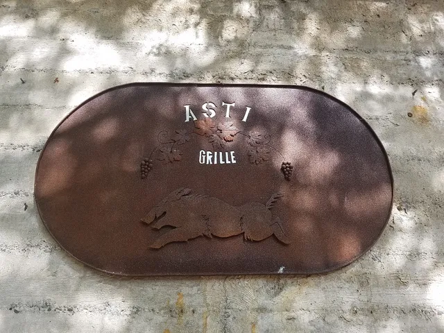 Cloverdale Vineyard Races