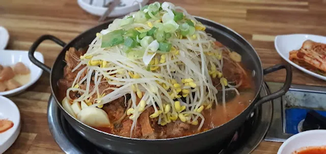 서신먹거리감자탕