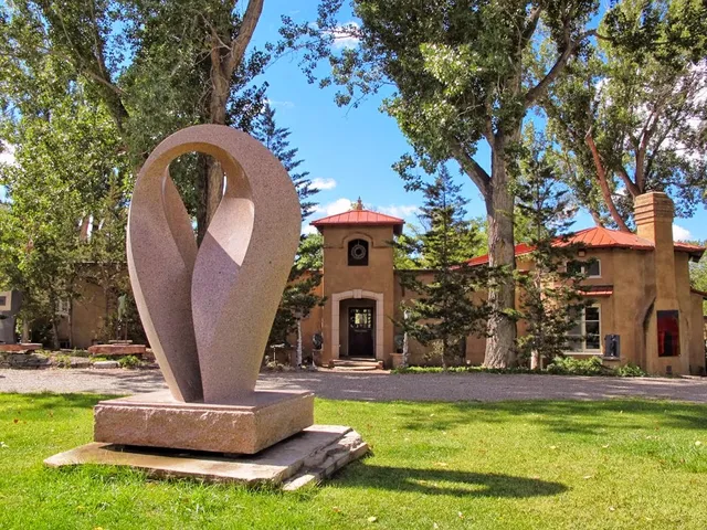 Glenn Green Galleries + Sculpture Garden