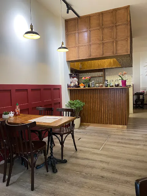 La Maison Chay & More