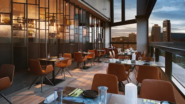 The Lookout Bistro & Bar 眺吧餐酒館