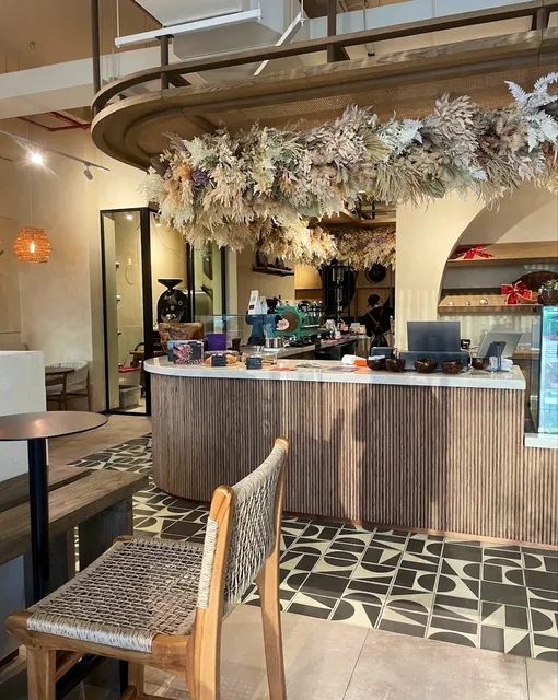 Tulua cafe & roastery