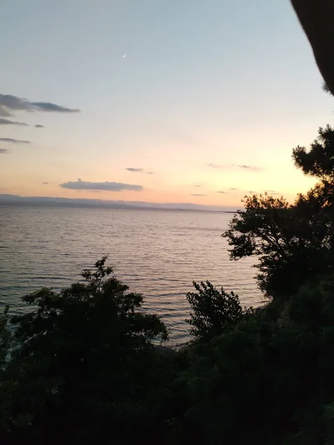 Akrogiali Studios Michaniona