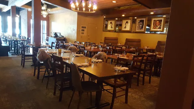 Taverna Italian Kitchen + Bar