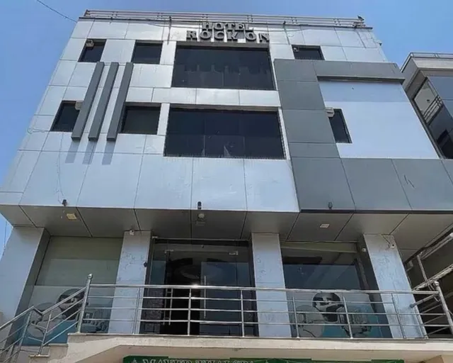 Hotel O Silver Inn-2 Formerly Hotel Rock On