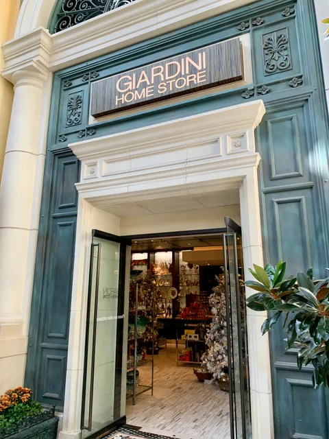 Giardini Garden Store