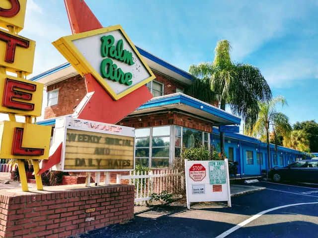 Palm Aire Motel