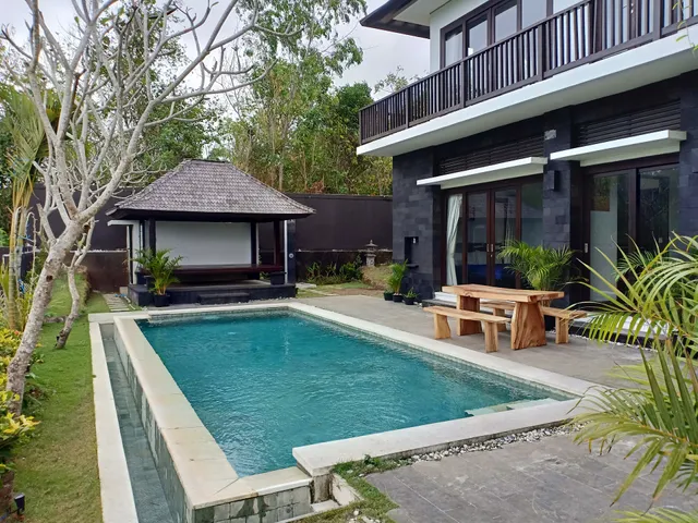 Puri Bendesa Villas