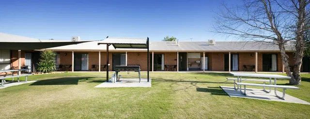 Ashleigh Court Motor Inn