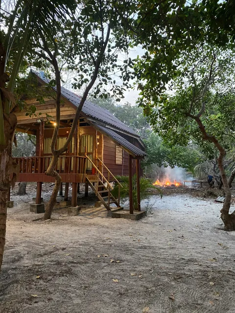 Koh Rong Beach Hostel and Bungalows